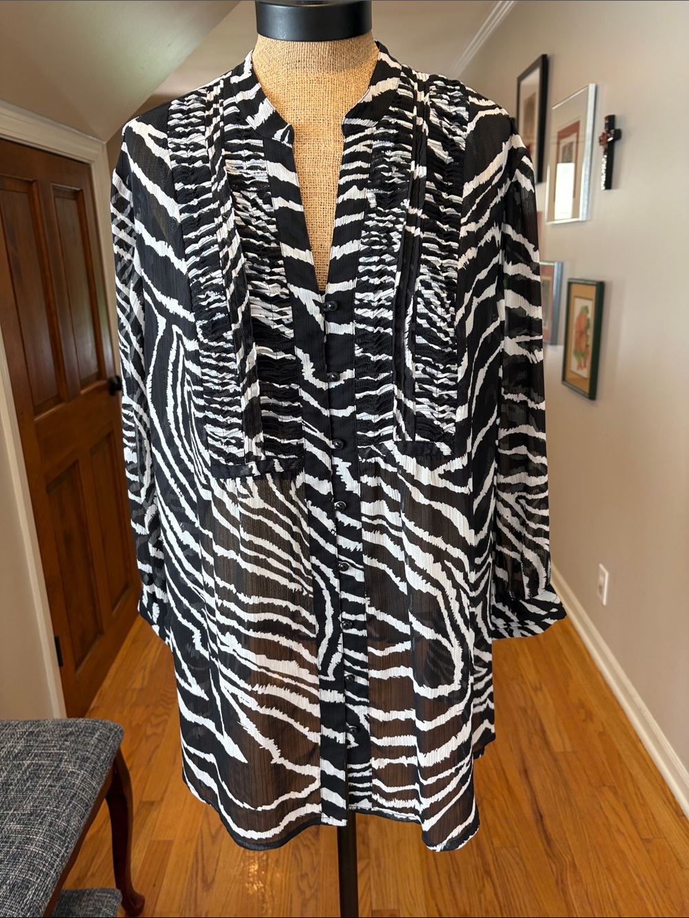 Jones New York Black and White Zebra Print Blouse